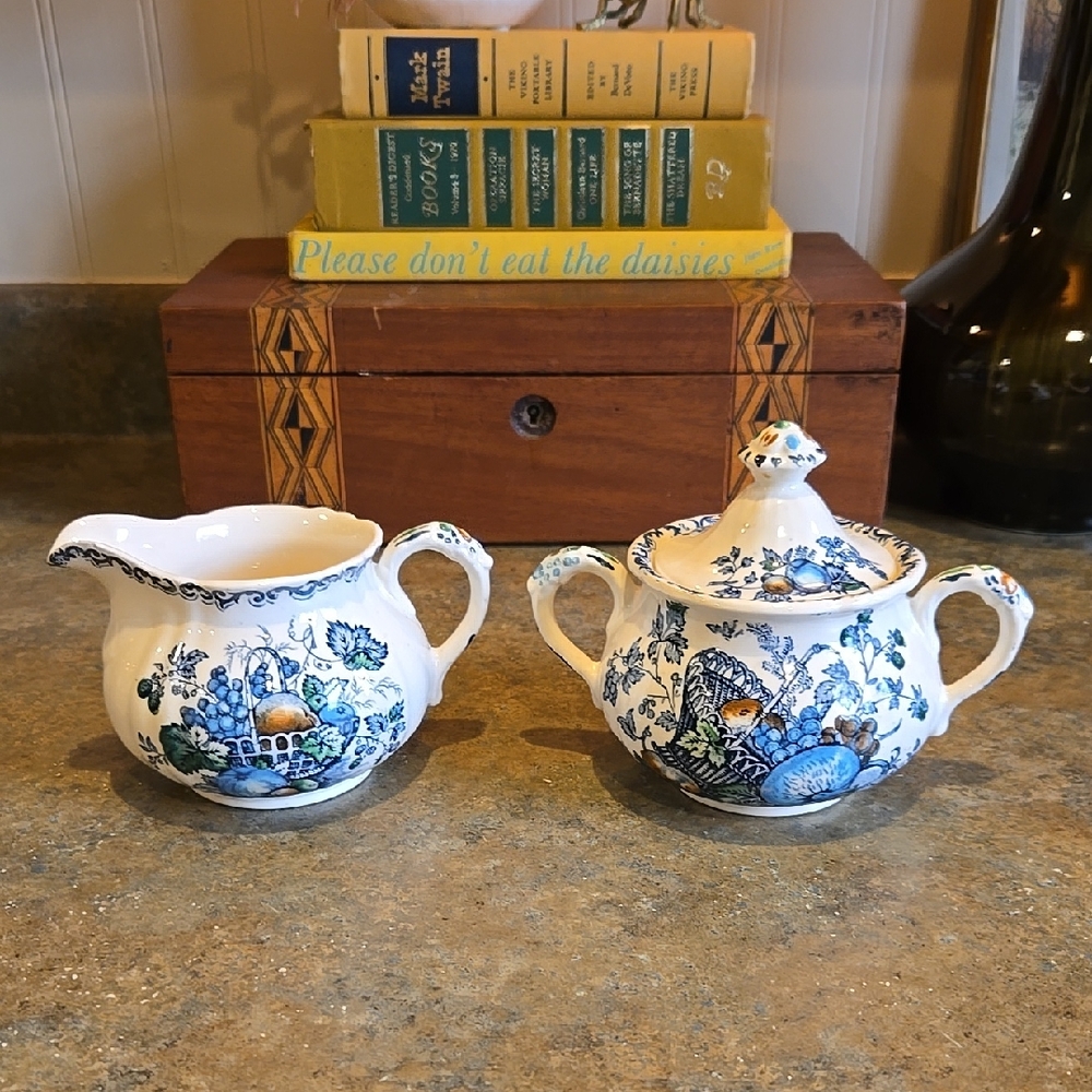 Vintage Mason's Fruit Basket Creamer and Sugar Bowl